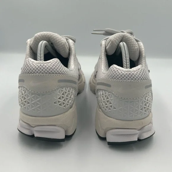 Nike Air Zoom Vomero 5 White Vast Grey - Women’s size 10 - Picture 5 of 8